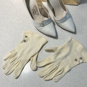 Vintage 1961 wedding shoes and gloves